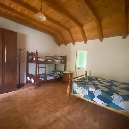 Perla E Alpeve فندق ثيث