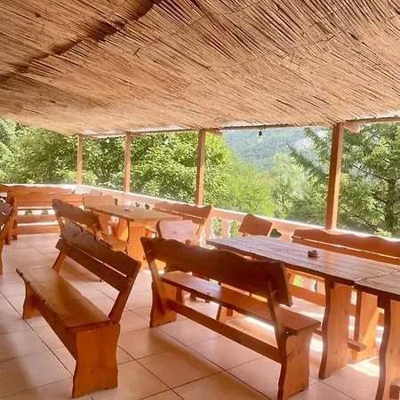 Perla E Alpeve Hotel